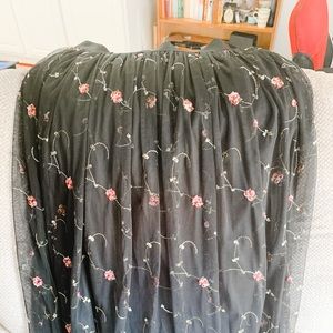 Francesca’s Floral Tutu Skirt 🌷